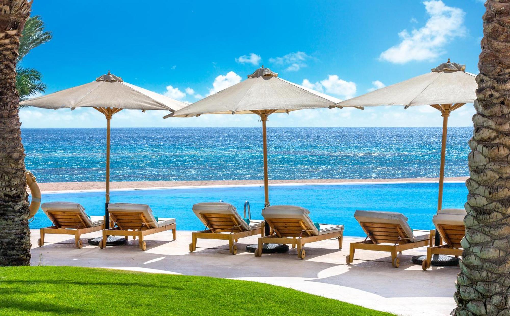 Baron Palace Sahl Hasheesh Hurghada Esterno foto The pool at the Four Seasons Resort