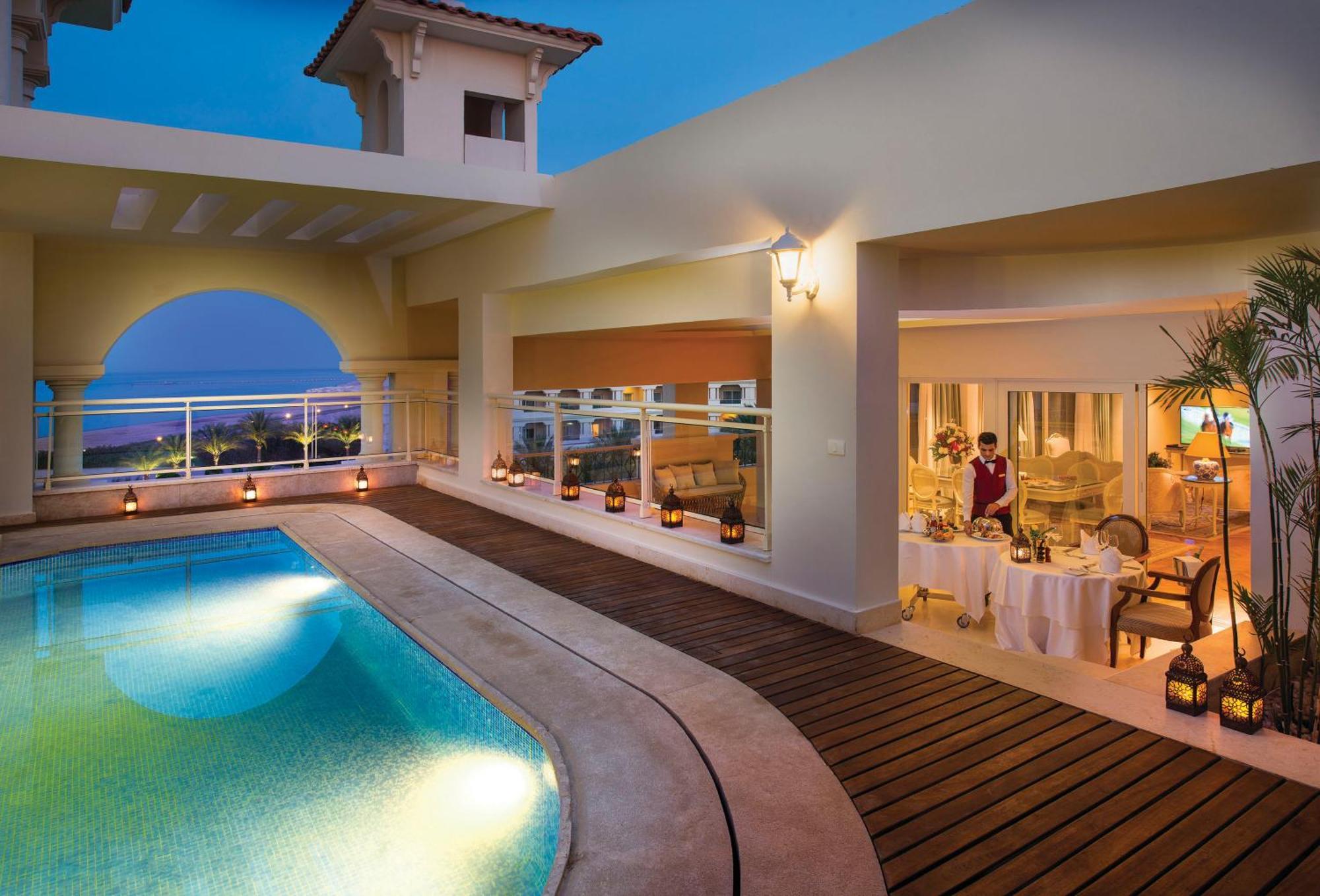 Baron Palace Sahl Hasheesh Hurghada Esterno foto Rooftop pool at the Hard Rock Hotel