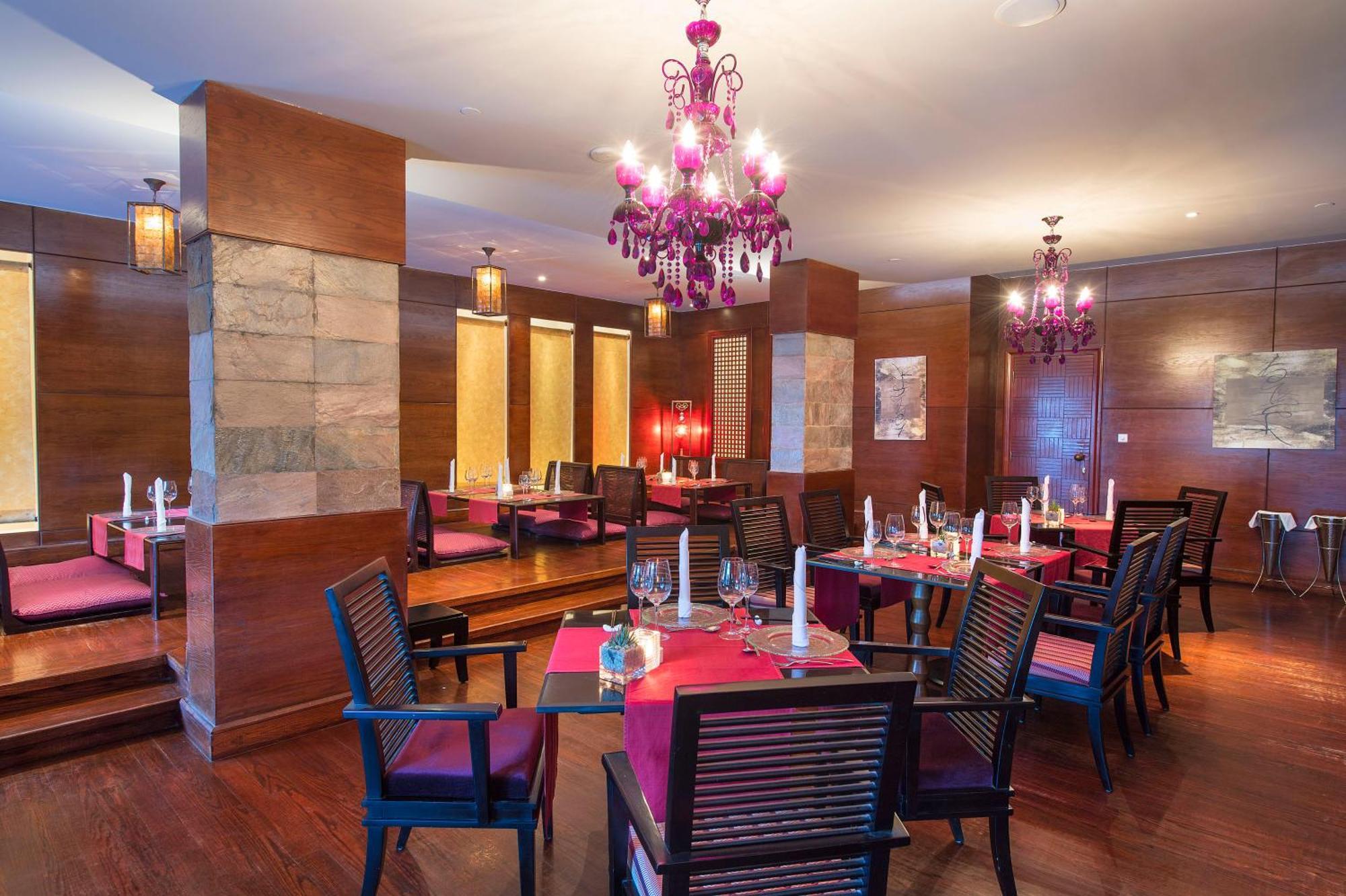 Baron Palace Sahl Hasheesh Hurghada Esterno foto The restaurant