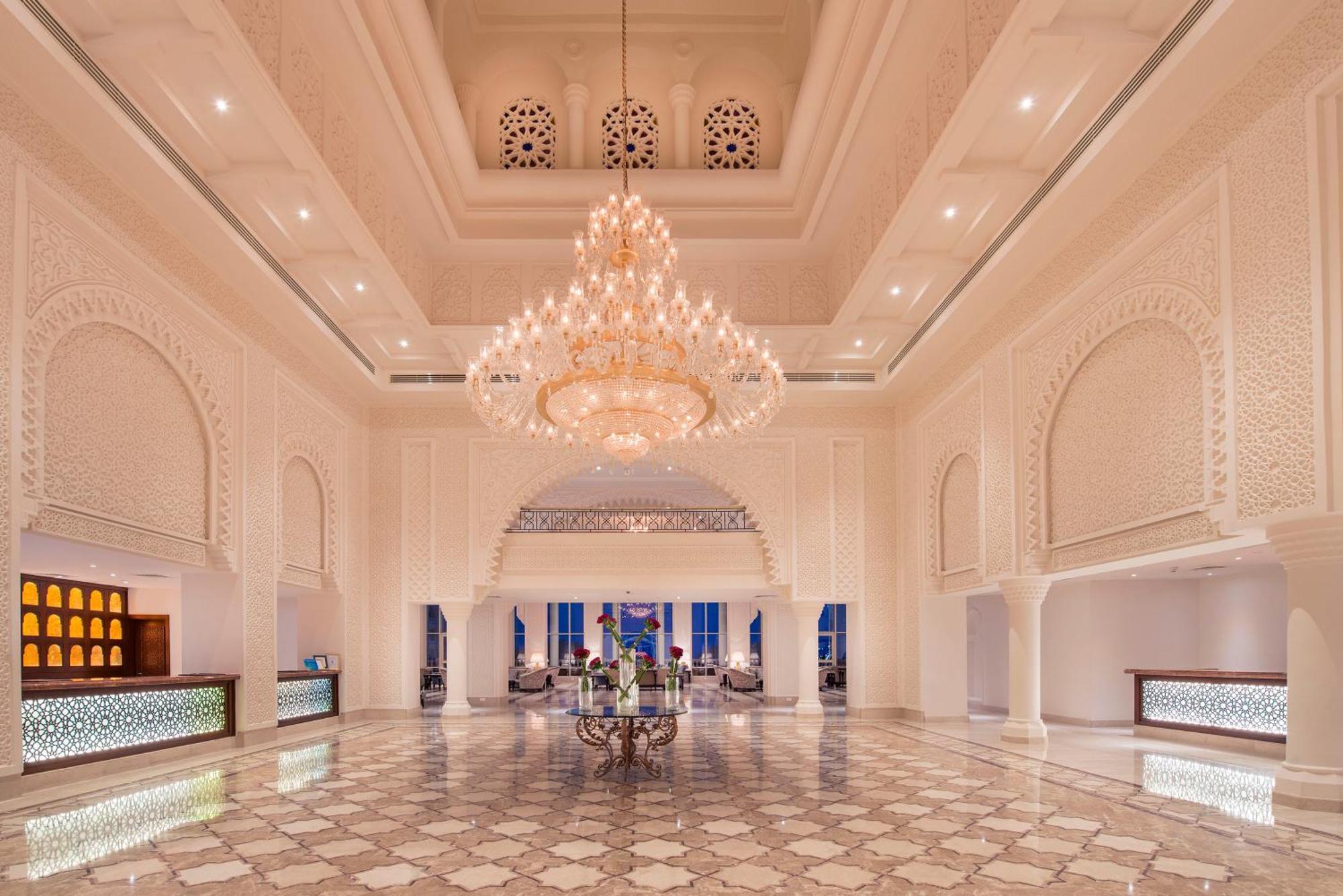 Baron Palace Sahl Hasheesh Hurghada Esterno foto The lobby of the hotel