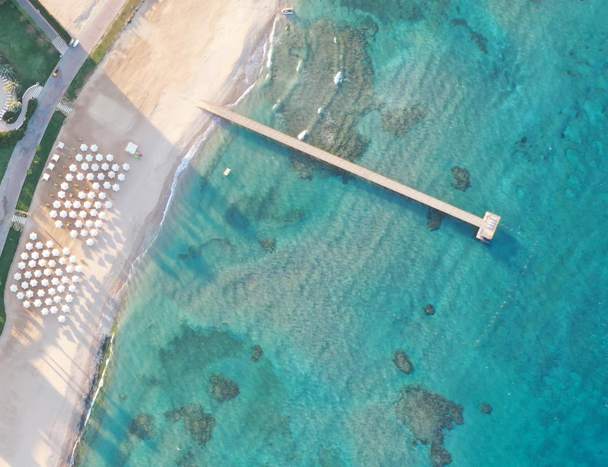 Baron Palace Sahl Hasheesh Hurghada Esterno foto Aerial view of the pier