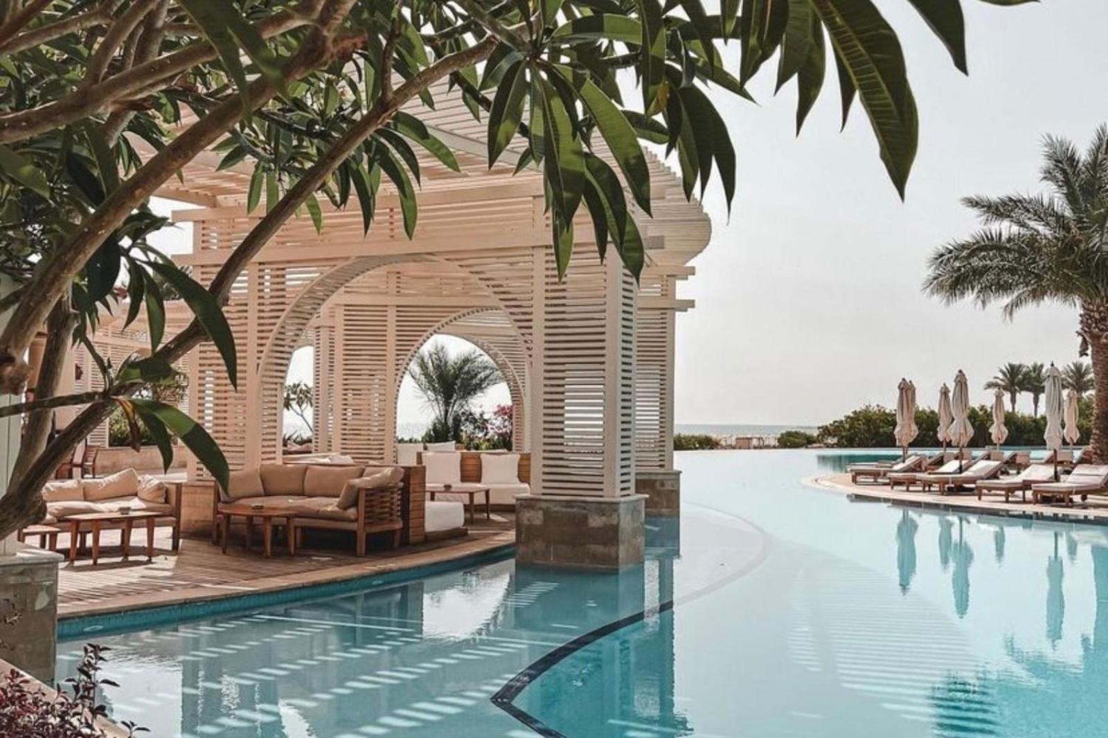 Baron Palace Sahl Hasheesh Hurghada Esterno foto The pool at the Jumeirah Beach Hotel